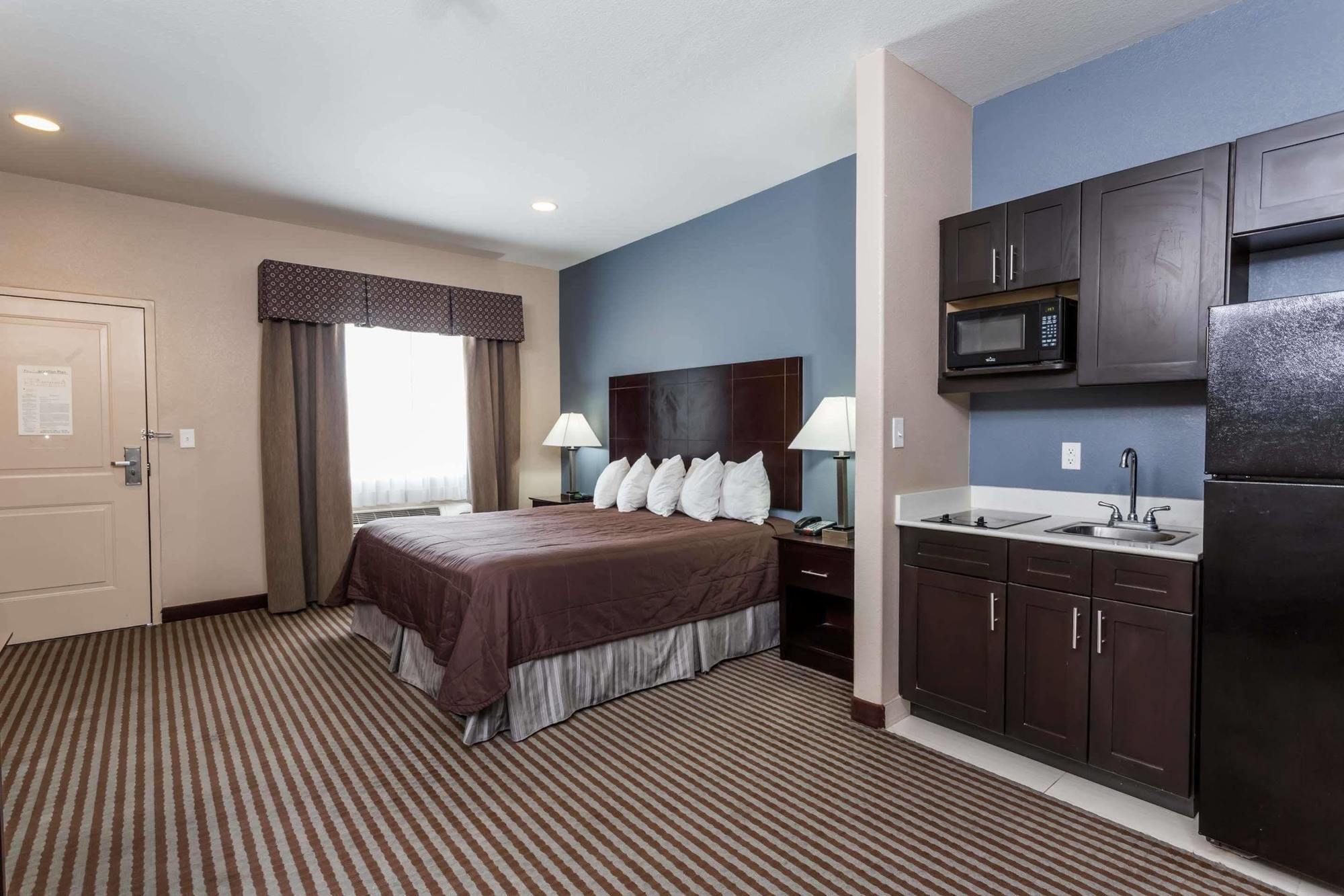 Atria Inn & Suites Three Rivers Buitenkant foto